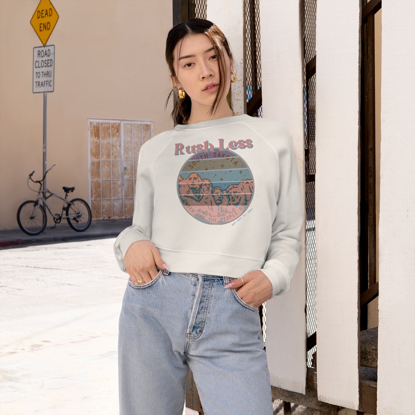 Cropped Pullover with 1980's + attitude - A laid back attitude!